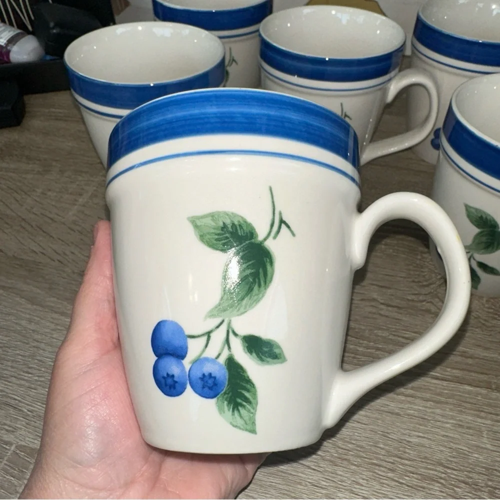 6 L. L. Bean Retired Blueberry 16 oz Stoneware Mugs Coffee Country Cottage Fruit - Picture 2 of 8